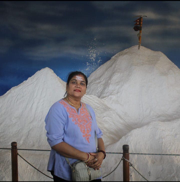 रञ्जु अधिकारी